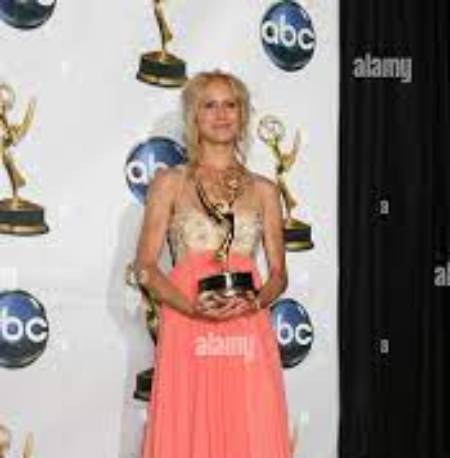 Jennifer Landon awards