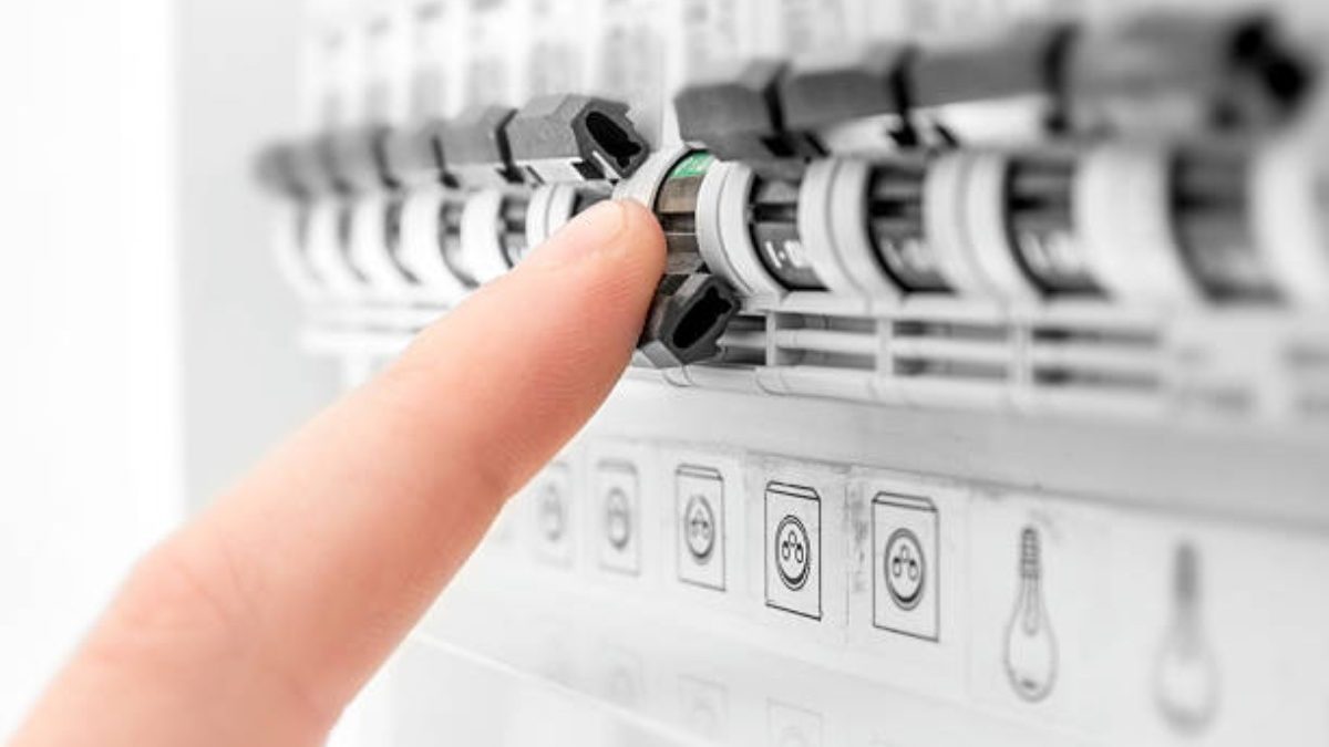 What Is the Function of a Main Circuit Breaker?