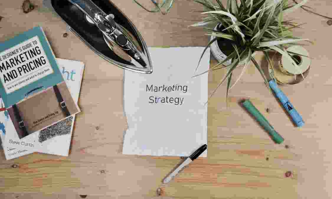 9 Factors to Consider Before Building a Strategic STP Marketing Process (2022)