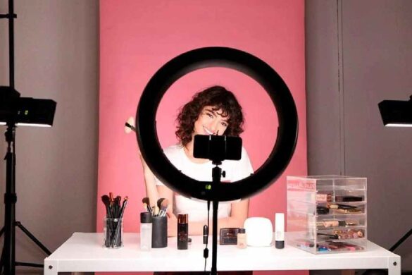 Making Glam Videos for Beauty Stores: A Creative Approach
