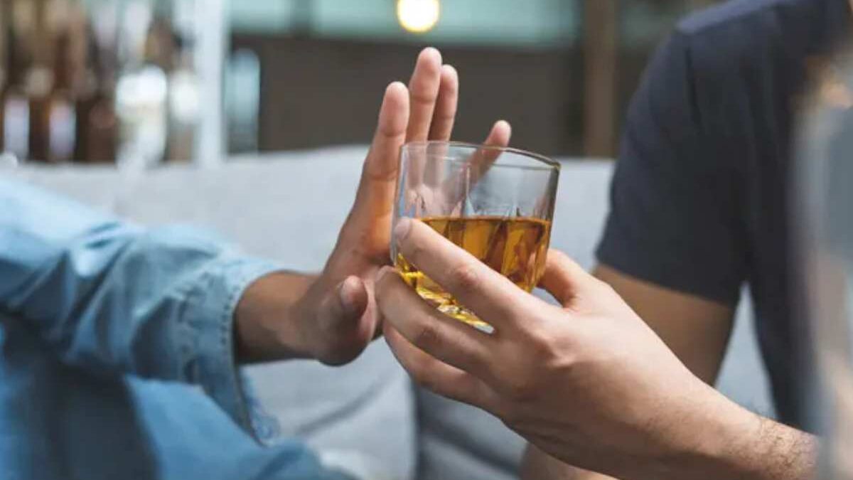 wellhealthorganic.com:alcohol consumption good for heart health new study says no